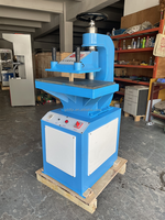 Vente chaude hydraulique 10T bras oscillant cuir Machine de découpe Clicker presse découpeuse utilisée dans l'usine de chaussures et de sacs