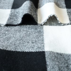 100% coton tissu à <span class=keywords><strong>carreaux</strong></span> teint en fil <span class=keywords><strong>blanc</strong></span> <span class=keywords><strong>noir</strong></span> <span class=keywords><strong>chemise</strong></span> à <span class=keywords><strong>carreaux</strong></span> robe poncée conception à <span class=keywords><strong>carreaux</strong></span> produits de qualité supérieure - Product Image 2