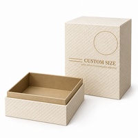 Boîte à parfum rigide à base et couvercle, en papier texturé spécial blanc A3321-W18, avec logo personnalisé, insert en mousse surélevé, finition mate, 10x10x14cm