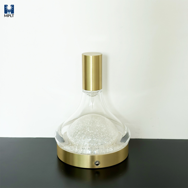 Luxury Gold Acrylic Rechargeable Table Lamp 3 Color Temperatures Dimmable LED Cordless Desk Light for Hotel Cafe Ambience