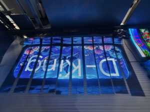 Écran LED transparent ultra-fin couleur pleine, à coller sur vitrine, pour publicité et exposition, écran LED immersif 3D à vision directe - Product Image 3