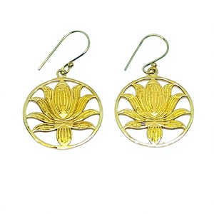 Boucles d'oreilles pendantes Silver Zone, couleur or, motif lotus, pour femmes et jeunes filles, design géométrique, style statement, pour mariages - Product Image 4