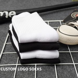 Vớ thể thao nam chất lượng cao, thiết kế tùy chỉnh, màu trắng, chất liệu cotton, kiểu vớ cổ cao, in logo tùy chỉnh - Product Image 2