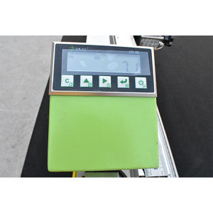 Machine de découpe de verre à commande pneumatique avec affichage numérique JUNDE pour la découpe de petits objets en verre et de meubles - Product Image 4