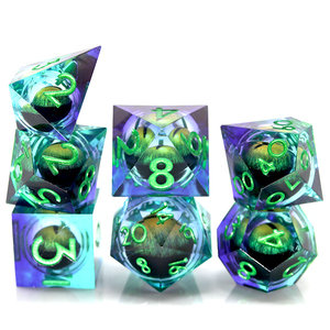 Pour Logo personnalisé <span class=keywords><strong>RPG</strong></span> D20 donjons et dragons polyédriques à 20 faces D & D <span class=keywords><strong>jeu</strong></span> <span class=keywords><strong>de</strong></span> dés à œil roulant avec matériau en résine - Product Image 1