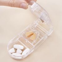 Taşınabilir Profesyonel Şeffaf Plastik Hap Kesici Çevre Dostu Haftalık İlaç Düzenleyici Kapsül Vitamin Tablet Bölücü