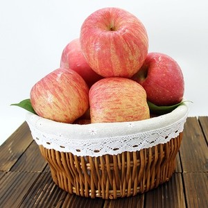 2024 nouvelle <span class=keywords><strong>saison</strong></span> pomme Fuji biologique fraîche pomme Yantai rouge biologique pommes dorées fruits frais - Product Image 3