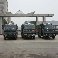 Camion de pompiers forestier 4x4 camouflage Dongfeng Chine, 8 tonnes, réservoir d'eau de 8 000 litres