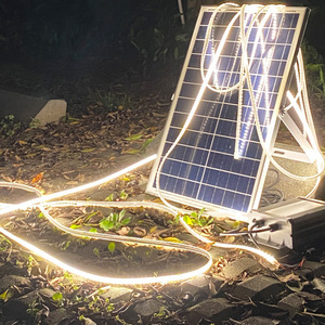 Bande lumineuse <span class=keywords><strong>solaire</strong></span> 40M 2880 <span class=keywords><strong>LED</strong></span> blanc chaud, étanche, avec panneau <span class=keywords><strong>solaire</strong></span> 30W et batterie 20A, guirlande féerique pour arbre - Product Image 4