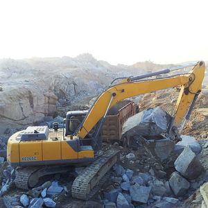 Offre Spéciale Chine Nouvelle Excavatrice XE265C de 26 Tonnes avec Godet de 1,25 m³ en Stock pour Projets de Construction, Exploitation Minière et Terrassement Lourd - Product Image 6