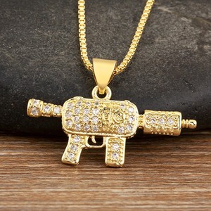 LUOYUNE Ciondolo Trendy Hip Hop con Zirconi Cubici, Placcato in Oro 18K, Gioiello da Uomo a Forma di Pistola <span class=keywords><strong>UZI</strong></span> - Product Image 3