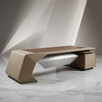 Bureau de direction de luxe en gros avec armoire latérale, placage en noyer noir d'Amérique du Nord, base en cuir microfibre, table de bureau de PDG