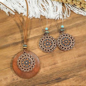 Conjunto de Joyería Bohemia, Collar y Aretes de Madera con Diseño de Flores en Bronce Antiguo, Moda Casual para Mujer 2024 - Product Image 1