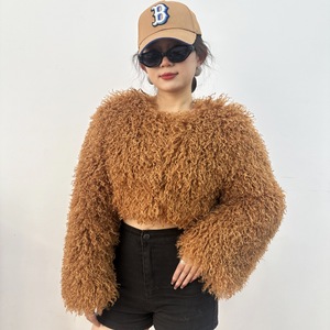 Nuovi Cappotti Invernali alla Moda Eco-Friendly in Pelliccia Sintetica Ultra-Corti, <span class=keywords><strong>Cappotto</strong></span> Mongolo <span class=keywords><strong>Senza</strong></span> <span class=keywords><strong>Collo</strong></span> a Maniche Lunghe, Cappotti Corti in Finta Pelliccia per Donne - Product Image 2