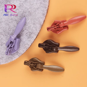 Quần Jean 4gy/4.<span class=keywords><strong>5yg</strong></span>/<span class=keywords><strong>5yg</strong></span> Brass Vô Hình Chuỗi Dây Kéo Thanh Trượt/Zip Đảo Ngược Nhựa Kim Loại Chuỗi Hợp Kim Niken Dây Kéo Thanh Trượt Cho Giày - Product Image 5