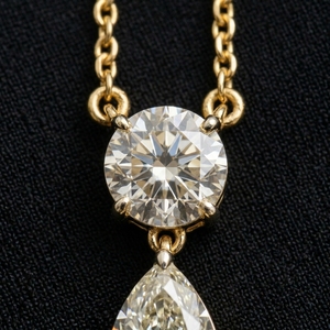 Colgante de lujo de oro amarillo de 14 quilates con diamante natural, elegante accesorio de joyería fina para mujeres, ocasiones especiales y regalos. - Product Image 1