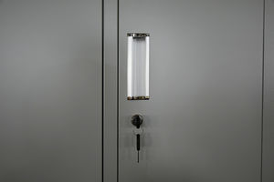 خزانة ملابس معدنية مزدوجة الباب للسكن في دبي أو الإمارات العربية المتحدة - Product Image 5