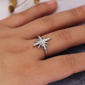 Delicato Anello Sottile con Fiocco di Neve e Fiori, Micro Incastonatura di Zirconi, Gioiello da Mano Femminile per Uso Quotidiano - Product Image 5