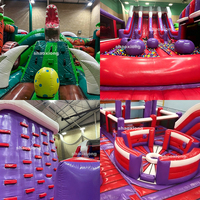 Structure gonflable commerciale pour enfants et adultes, avec toboggan, parcours d'obstacles et aire de jeux combinée, thème parc d'attractions, pour location événementielle