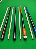 Queue de billard de haute qualité, prix d'usine, personnalisable, 142 cm, pointe de 12 mm, joint en acier inoxydable, bois d'érable 1/2