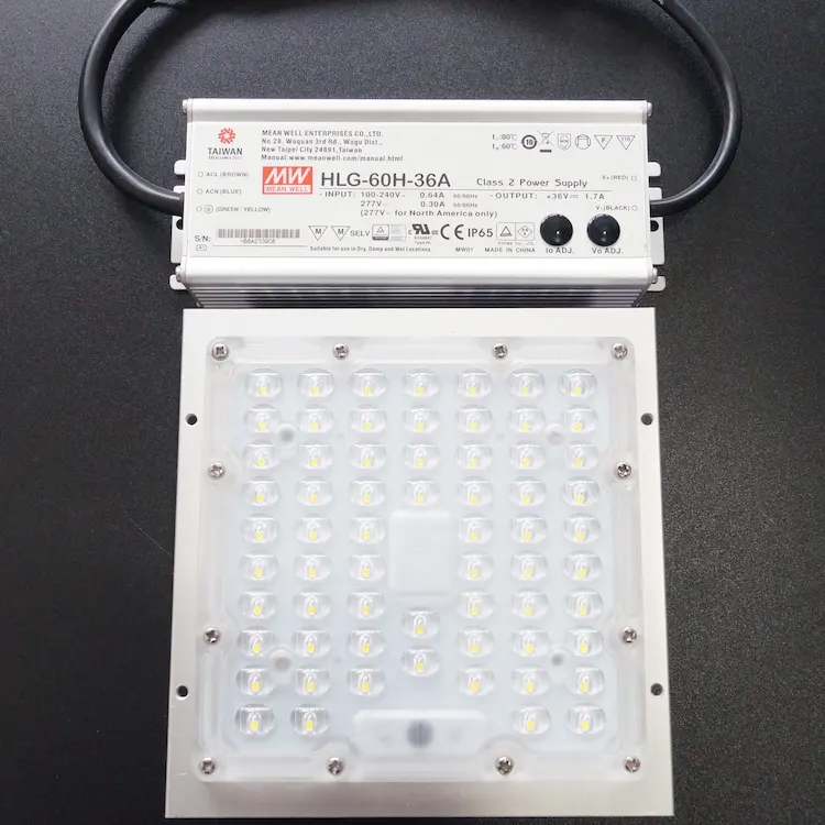 50W LED 도시 조명 80X150 학위 모듈 LED 드라이버 50W HLG-60H-36A