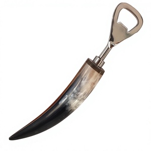 Ouvre-bouteille en corne de qualité supérieure, accessoire de boisson fait main avec poignée ergonomique en corne pour ouvrir les bouteilles de bière, de soda et de boissons. - Product Image 3