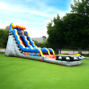 Toboggan aquatique gonflable géant en PVC, design et couleur personnalisables, pour jeux aquatiques et course, par le fabricant Magic - Product Image 3