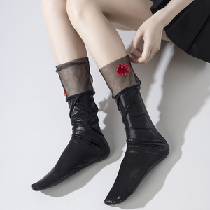 Calzini Metallizzati Lucidi da Donna a Metà Polpaccio, in Rete Trasparente con Ricamo Floreale e Balze, per Feste - Product Image 6