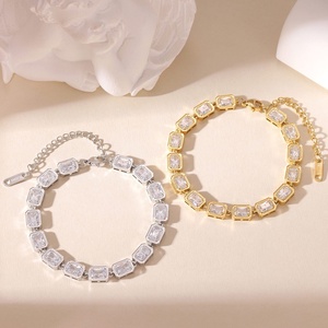 Pulsera de tenis rectangular de oro con circonitas, de acero inoxidable, impermeable e hipoalergénica, elegante y geométrica, a la moda, para mujer. - Product Image 1