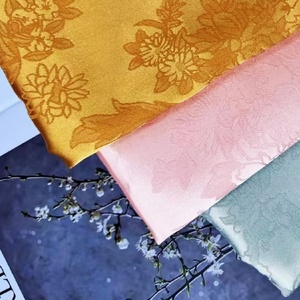 Tessuto Jacquard Satinato 100% Poliestere Premium Antirughe <span class=keywords><strong>per</strong></span> Produzione di Biancheria da Letto, Tende e Abbigliamento - Product Image 6