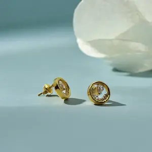 Elegantes Pendientes de Oro con Diseño de Diamantes, Forma Redonda, Joyería Minimalista para Mujer, Uso Diario y para Fiestas - Product Image 2