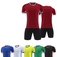 Ventes directes d'usine nouvel ensemble d'uniformes de Football unisexe adulte équipe formation compétition uniforme 100% Polyester antibactérien