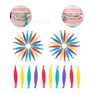 ตะขอเกี่ยวรูปปลาหลากสีสำหรับการบำบัดทางปาก ตะขอดึงยางรัด - Product Image 6