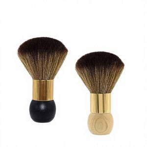 1 brosse à raser en poils synthétiques Silvertip Badger avec manche en bois pour l'entretien de la barbe et l'utilisation en salon de coiffure - Product Image 3