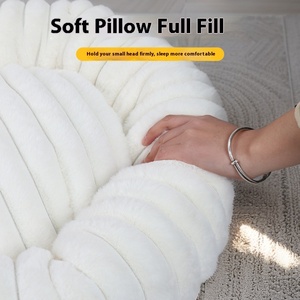 Cama para mascotas de felpa de conejo de pana nido de gato de patrón sólido en diferentes tamaños para animales pequeños y grandes - Product Image 4