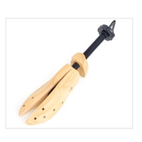 Nouvelles formes de maintien de chaussures en bois de pin pour hommes, personnalisables, pour voyage, de marque, en vente directe usine