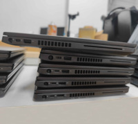 كمبيوتر محمول ديل 5400 الجيل الثامن مستعمل بسعر مناسب، ذاكرة 8 جيجابايت وقرص صلب SSD 256 جيجابايت، مناسب للأعمال والمكاتب والعمل اليومي، واجهة سلسة
