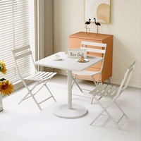 Chaise carrée blanche moderne et minimaliste en bois pour restaurant, café et salon de thé