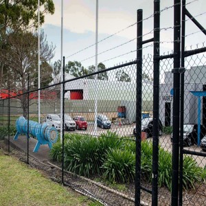 Chuỗi liên kết hàng rào dây 2m x 15m mỗi cuộn lưới Chuỗi liên kết hàng rào - Product Image 4