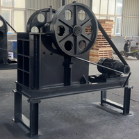 Concasseur à mâchoires personnalisable PE250x400 de conception professionnelle avec une forte force de broyage Sortie stable Diverses capacités de broyage