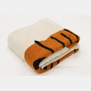 Tiger Cartoon Ultra Soft Half Fleece Chunky Plush Jacquard Woven Cotton Cable Knit Bed Blanket Wearable Fiesta
