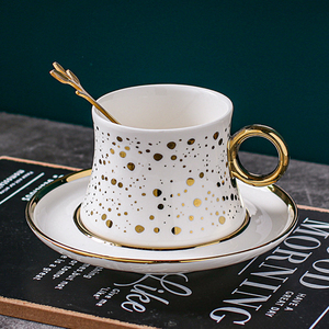 Juego de Taza y Platillo de Porcelana Europea Clásica de Lujo Ligero, Estilo <span class=keywords><strong>2020</strong></span>, Cuchara Metálica, Capacidad de 220 ml, Caja de Regalo Multiusos - Product Image 4