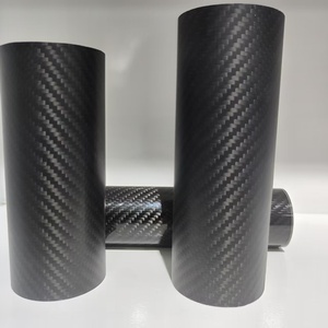 Tubes en fibre de carbone résistants à la corrosion avec résistance aux chocs et à la fatigue pour les applications d'ingénierie maritime - Product Image 1