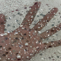 Nouveau tissu brocart 100 % acrylique résistant à l'abrasion, brodé de paillettes mixtes florales 3+7mm et de grosses perles à bulles 4/6/8mm