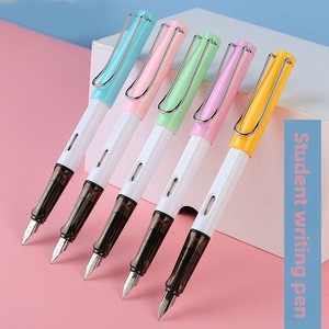 Cartouche d'encre rechargeable Wei Zhuang, stylo-plume en plastique multicolore à pointe dorée pour élèves du primaire, conception ergonomique, prise en main optimale - Product Image 2
