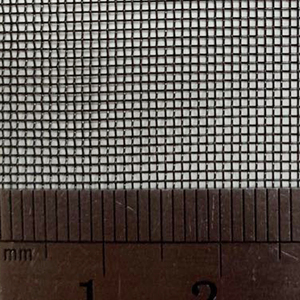 Tul de tela de malla de gasa de poliéster con patrón tejido 95GSM para vestido de falda de fiesta de boda para niñas - Product Image 2