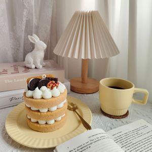 Vela Aromática Realista con Forma de Pastel Desnudo, Hecha a Mano con <span class=keywords><strong>Cera</strong></span> de Soja, Vela con Forma de Pastel de Cumpleaños con Frutas Simuladas, Decoración para el Hogar, Regalo Creativo - Product Image 1