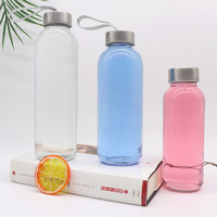 Usine Vente Boissons Jus 18oz Bouteilles D'eau En Verre 500ml 750ml Bouteille D'eau De Sport Avec Manchons En Silicone Et En Acier Inoxydable