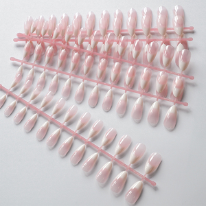 120 piezas/bolsa <span class=keywords><strong>Uñas</strong></span> postizas francesas cortas rosa/blancas 5*24 piezas Nuevo diseño Almendradas <span class=keywords><strong>de</strong></span> cobertura completa Puntas <span class=keywords><strong>de</strong></span> <span class=keywords><strong>uñas</strong></span> postizas <span class=keywords><strong>acrílicas</strong></span> - Product Image 5