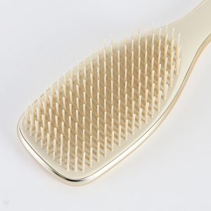 Brosse démêlante professionnelle populaire en chrome doré électroplaqué pour soins capillaires, personnalisable avec logo sur mesure - Product Image 2